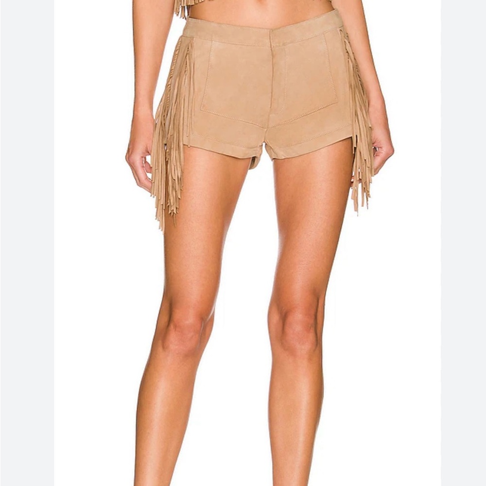 Lamarque women’s suede shorts with fringe in tan color